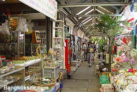 Chatuchak101.JPG (28506 bytes)