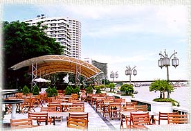 Riverside3.jpg (23743 bytes)