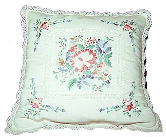 Cushion2.jpg (25676 bytes)