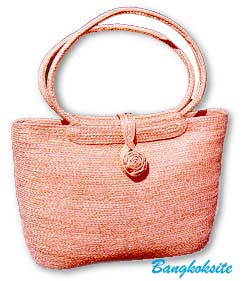 LadyBag0104B.JPG (20678 bytes)