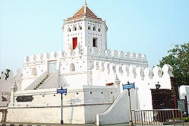 SumeruA.JPG (21484 bytes)