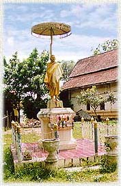 WatPhraPrang2A.JPG (25590 bytes)