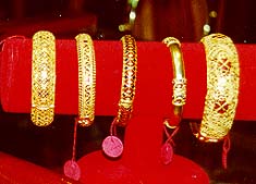 Souvenir5.jpg (15527 bytes)