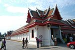 WatPaLaylai25S.jpg (5384 bytes)