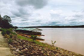 Khongjiam3.jpg (17605 bytes)