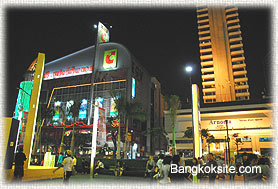 CentralWorld3_280.jpg (24445 bytes)