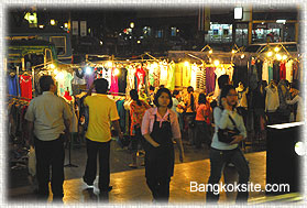 CentralWorld8_280.jpg (26692 bytes)