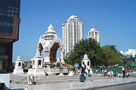 N8488A.jpg (18276 bytes)