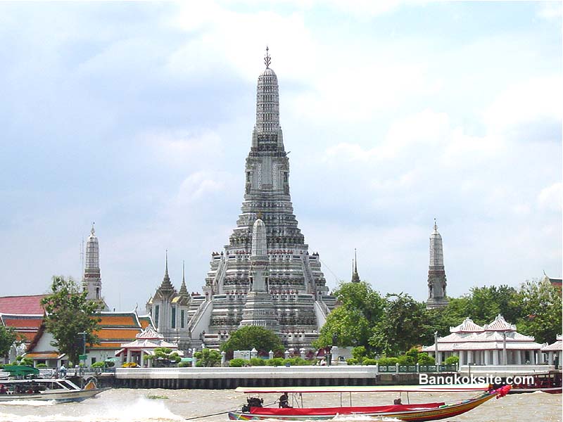 WatArun.JPG (73688 bytes)