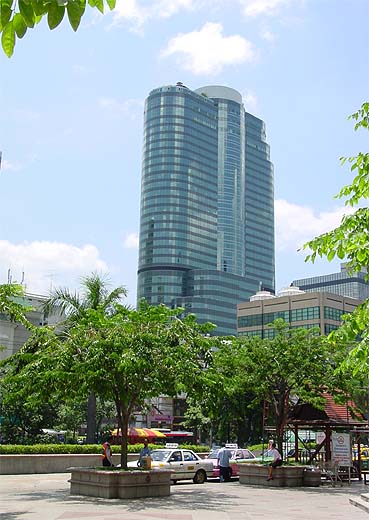 WorldTrade15Large.JPG (51716 bytes)