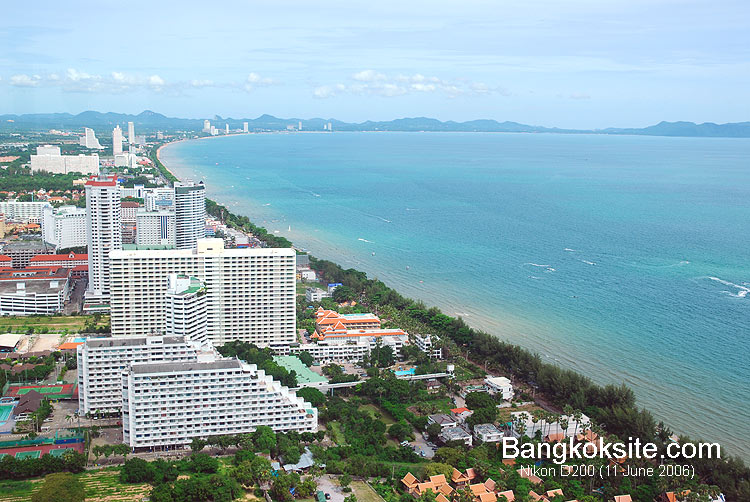 Pattaya11649A_700.jpg (125318 bytes)
