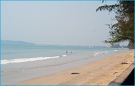 SuanSonBeach1.jpg (13518 bytes)